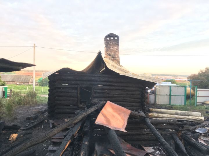 В Рыбно - Слободском районе в результате пожара сгорел мужчина.