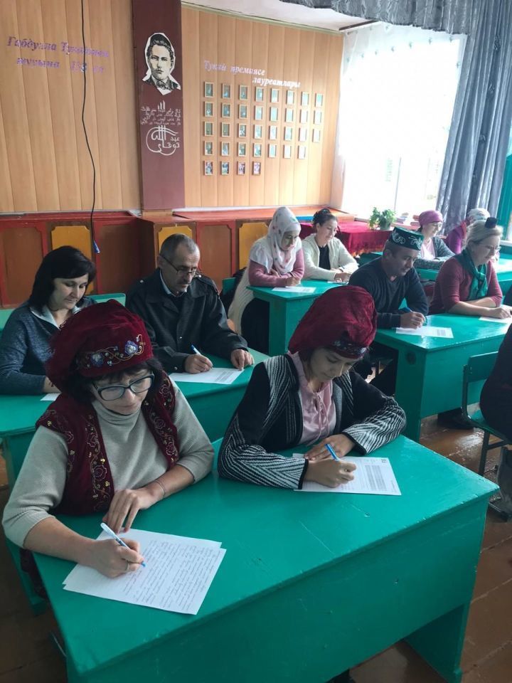 Жители Рыбной Слободы  присоединились к акции  «Диктант по-татарски»
