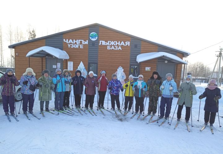 Коллектив «Будь здоров!»  побывал на лыжной  базе