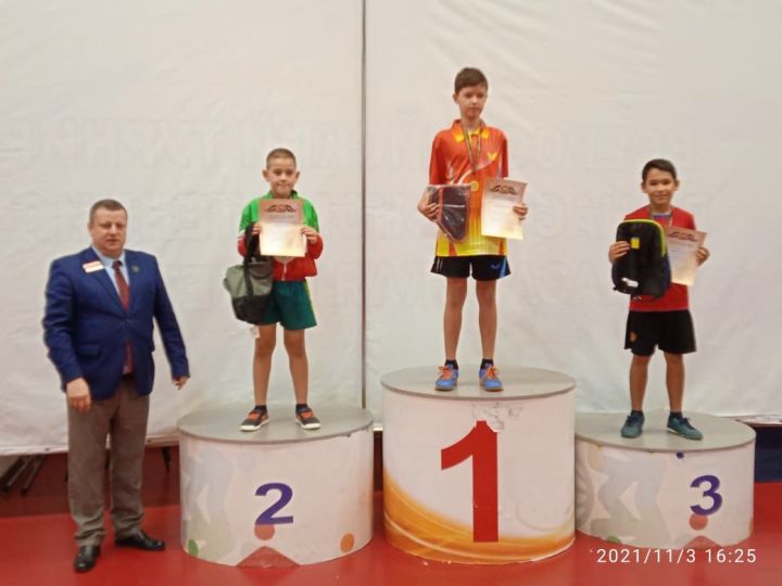 Рыбнослободские спортсмены стали призёрами открытого турнира по настольному теннису в Казани