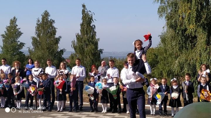 В Рыбно-Слободском районе прошли школьные линейки в честь Дня Знаний