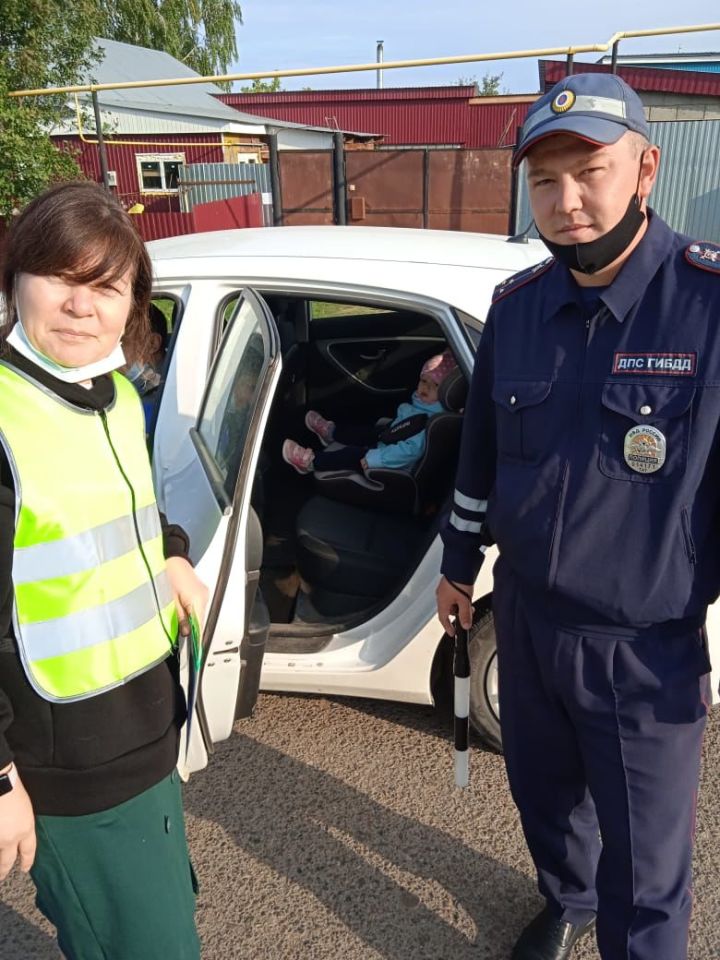 Госавтоинспекторы Рыбно-Слободского района напомнили детям о безопасности на дорогах