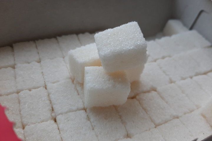 Доктор  Мясников объяснил, почему вреден сахар