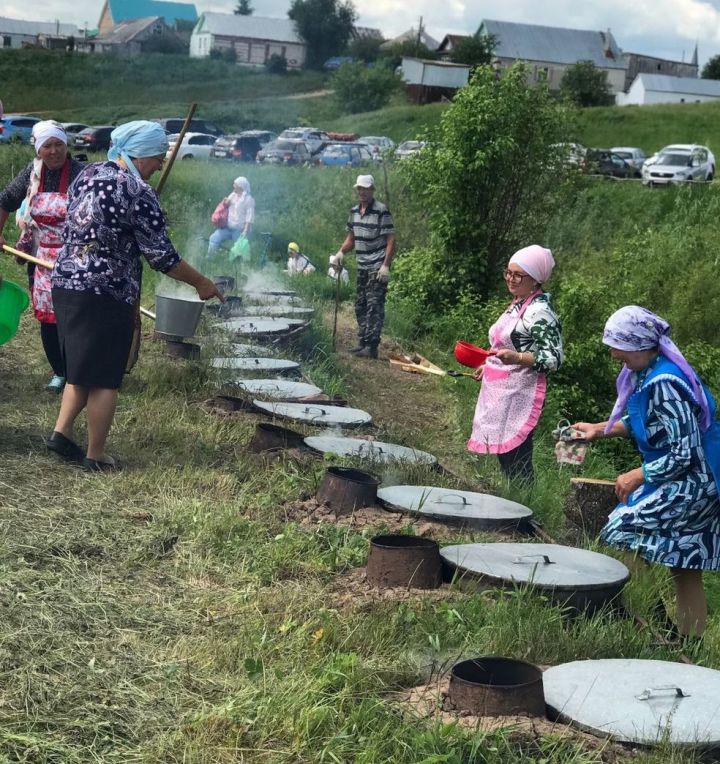 Традиционно в селе Балыклы-Чукаево прошел "обед святых"