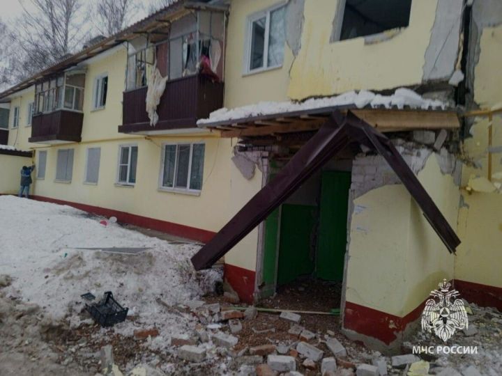 Один из пострадавших при взрыве газа в квартире в поселке Осиново находится в тяжелом состоянии