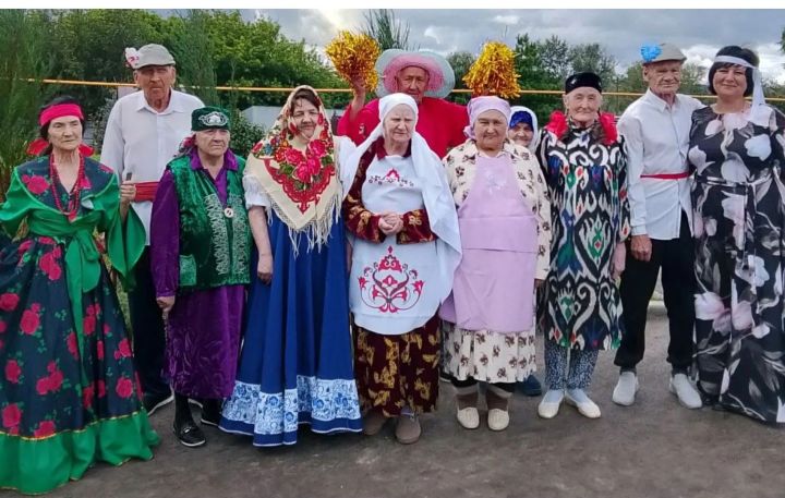 День Хоровода Мира объединил проживающих Корноуховского дома-интерната