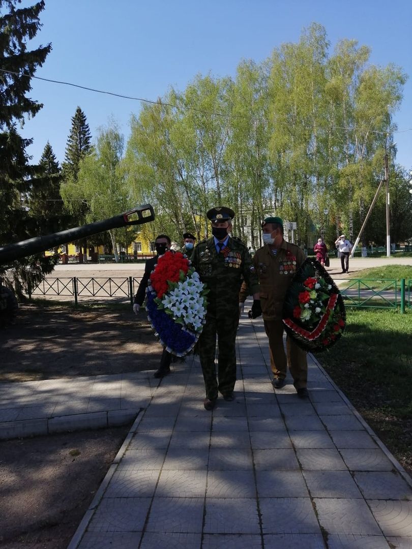 Фоторепортаж с митинга, посвященного 75-ой годовщине Великой Победы в Великой Отечественной войне, прошедшего в  Рыбной Слободе