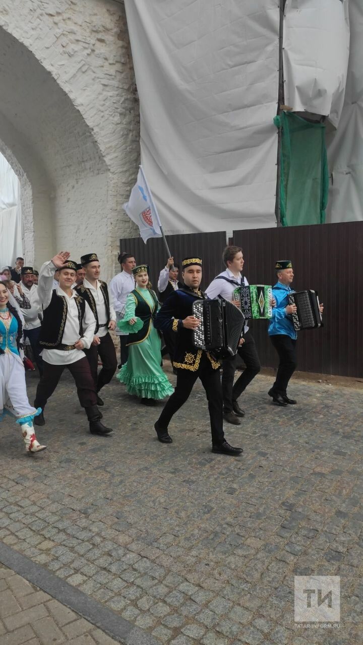 В Казани прошла традиционная церемония сбора подарков для Сабантуя
