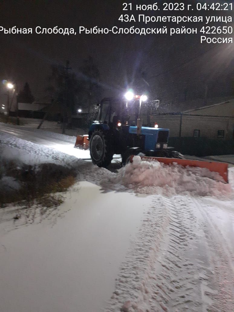 В Рыбно - Слободском районе организована эффективная уборка снега
