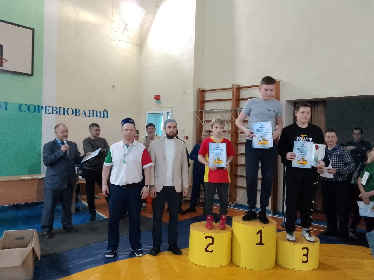 В Рыбно-Слободском районе школьники показали свои таланты в татарча корэш
