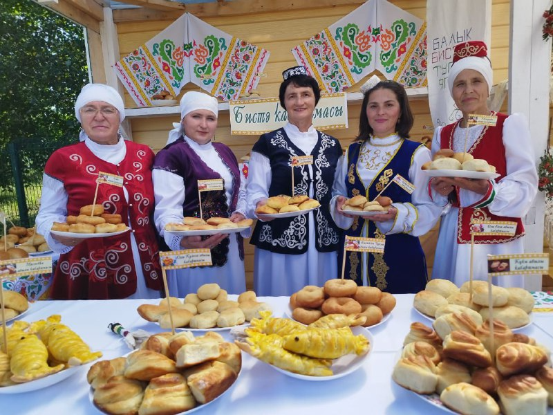 В Рыбной Слободе проходит II республиканский фестиваль народных промыслов «Бистә шәле».