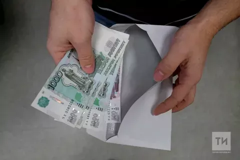 Меньший аванс в январе: влияние новогодних каникул на зарплату