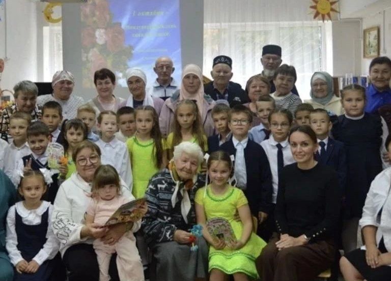 Район үзәк китапханәсендә «Оныклардан сезгә олы хөрмәт» дип исемләнгән чара узды