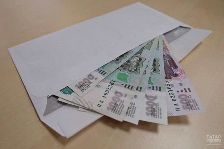 Татарстан утвердил выплату учителям татарского языка и литературы