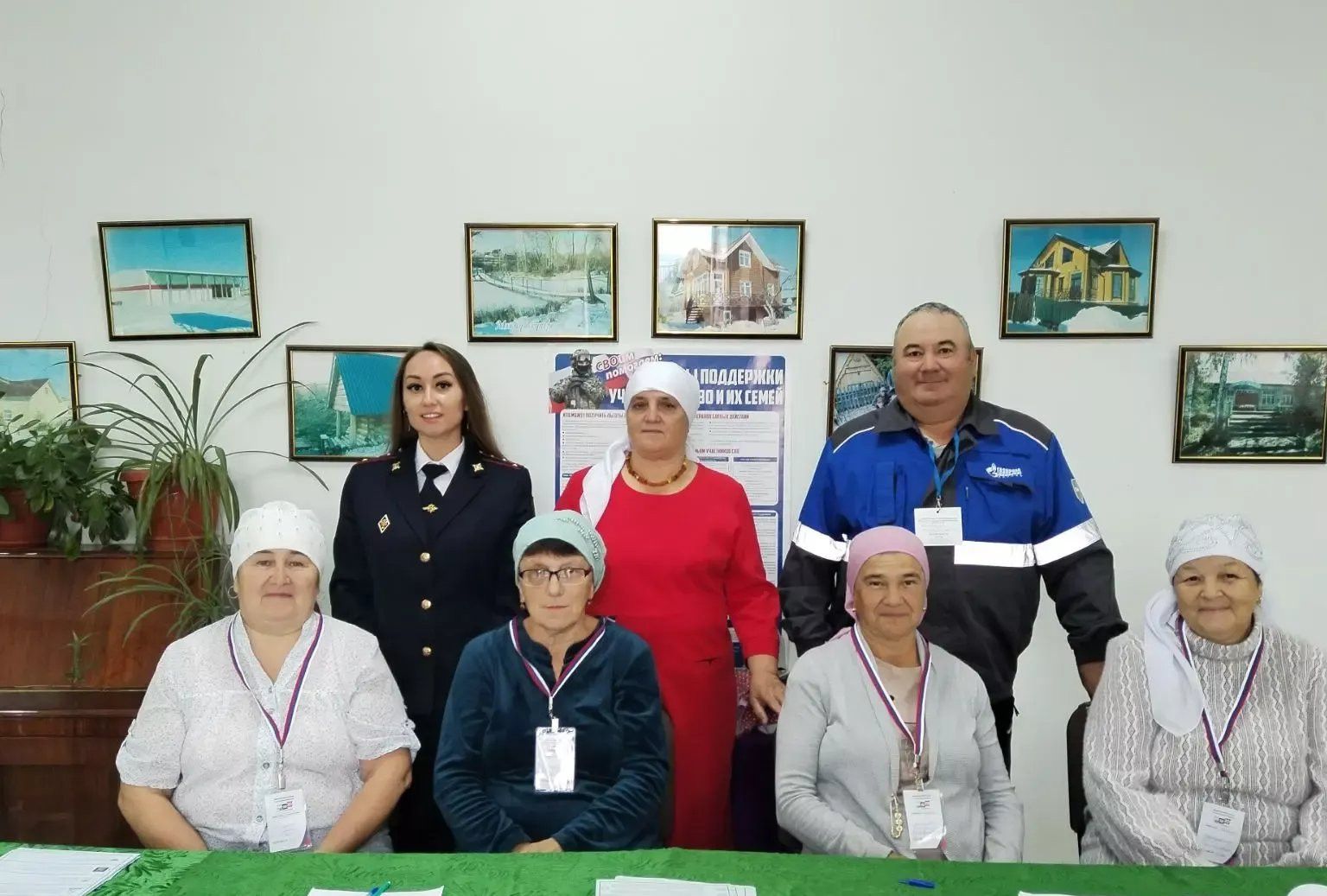 Как проходит голосование на участке в Большом Салтане