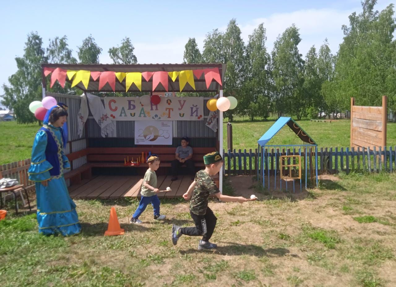 «Салават купере» балалар бакчасында татар халкының милли бәйрәме - Сабантуе узды