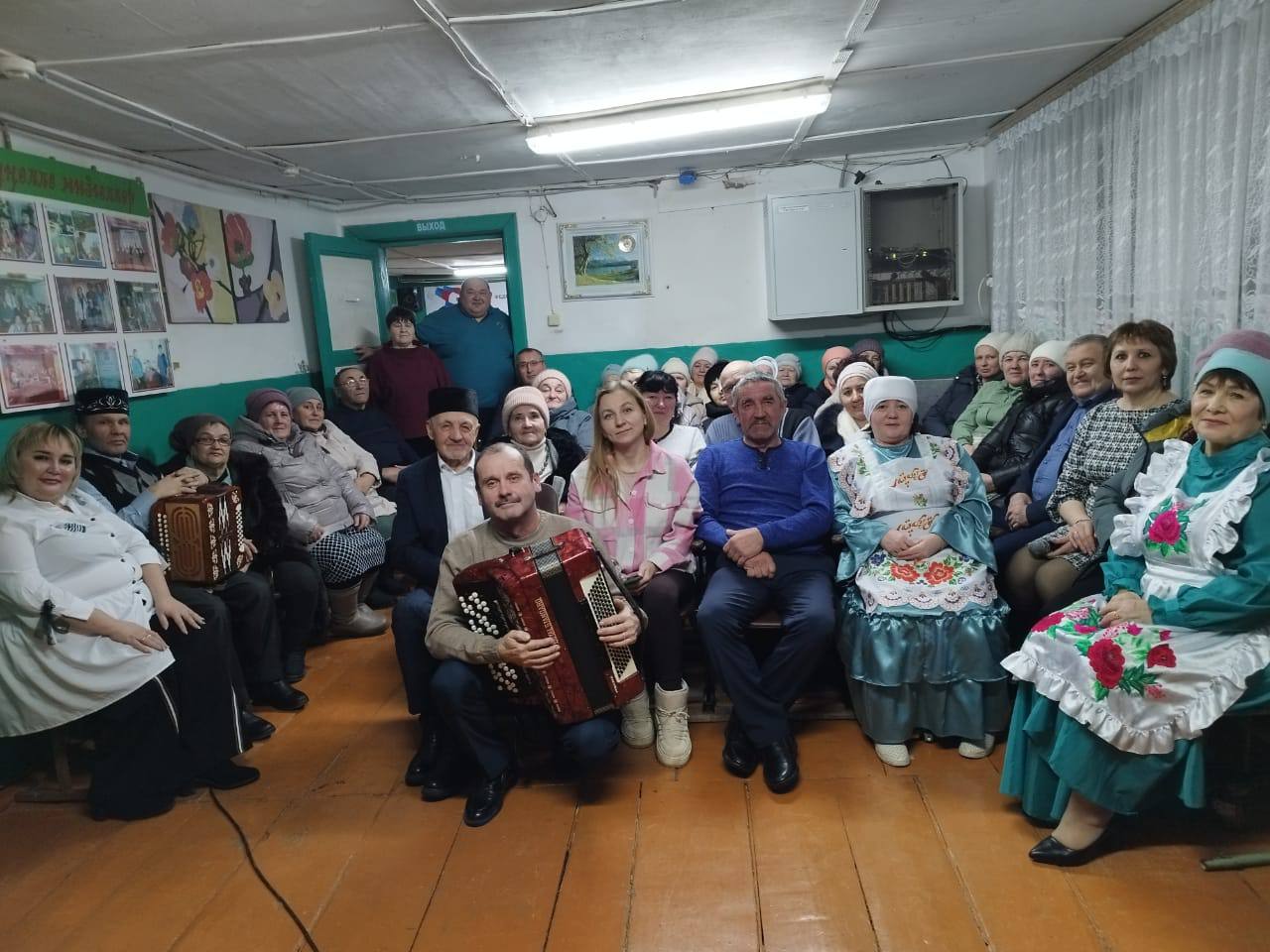Кичә "Авыл офыклары" редакциясе коллективы Бирдебәк авылында кунакта булып кайттылар.