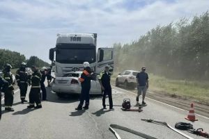 В Татарстане водитель Volkswagen погиб в лобовом столкновении