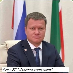 Радик Ислямов поздравил жителей района с Днём физкультурника