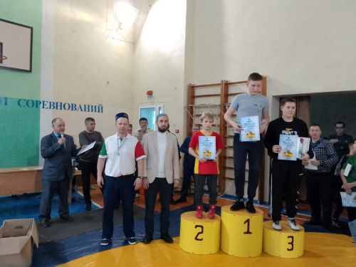 В Рыбно-Слободском районе школьники показали свои таланты в татарча корэш