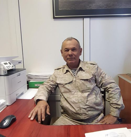 Его сердце по-прежнему с боевыми товарищами