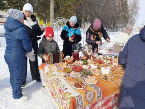 Веселый праздник Масленицы в Рыбной Слободе