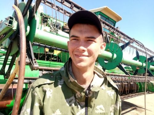 Династия хлеборобов: история семьи Бухаровых в аграрном деле