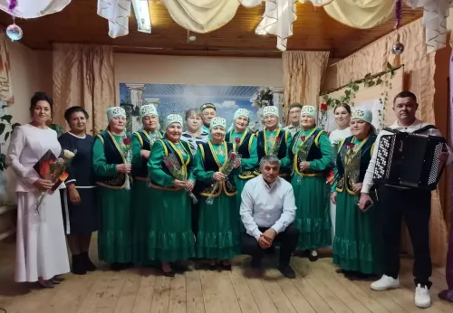 «Өмет» ансамбле 19 нчы  сезонын ачты