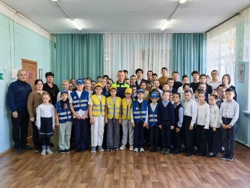 В Большеелгинской школе обсудили правила дорожной безопасности
