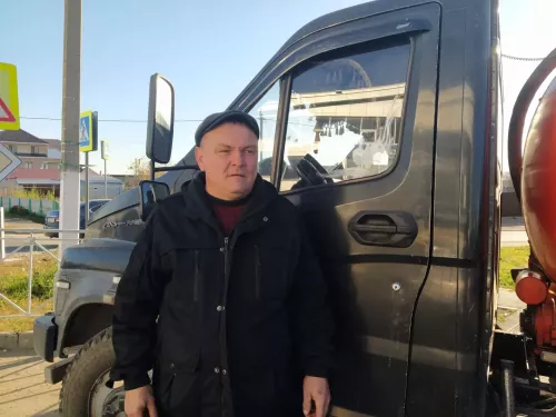 Владимир Потапов: “Хезмәтеңне яратып башкарсаң гына бәхет килер”