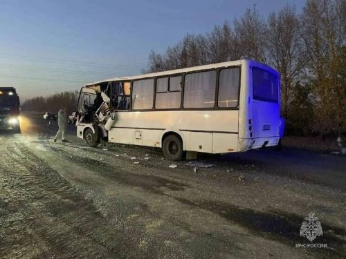 В Татарстане шесть человек пострадали в ДТП с автобусом и самосвалом