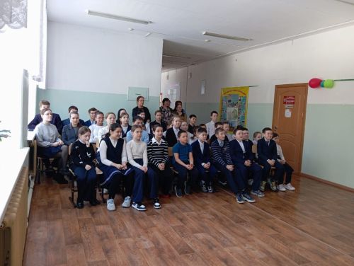 17 марта в Масловской школе прошло мероприятие приуроченное к ПДД с питбайками.
