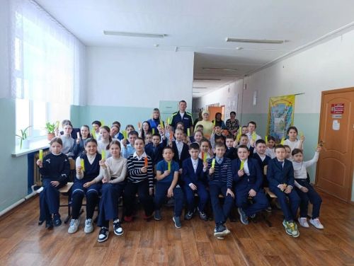 17 марта в Масловской школе прошло мероприятие приуроченное к ПДД с питбайками.