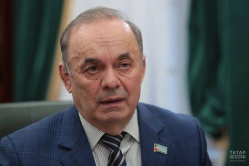 Экзам Губайдуллин поздравил муниципальных служащих Татарстана с Днем местного самоуправления