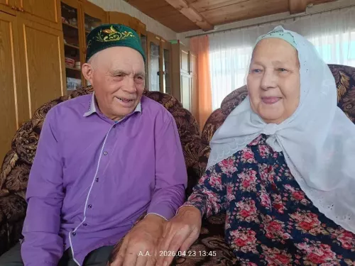 Бердәмлектә узган парлы гомер