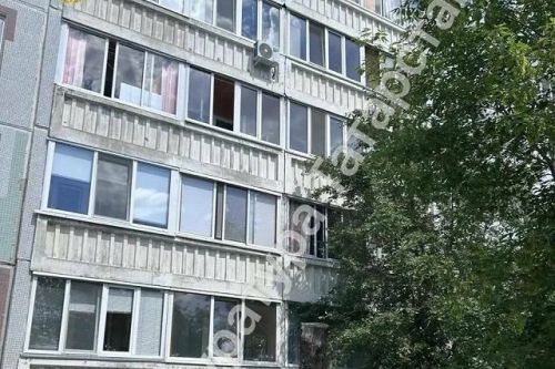 Девочка погибла при падении с девятого этажа в Татарстане