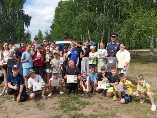 В лагере «Сәйлән» напомнили детям о правилах дорожной безопасности