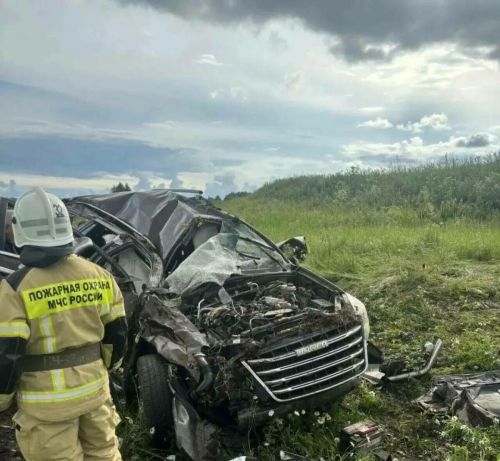 Трагическая авария: иномарка перевернулась на встречной полосе