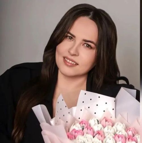 Матурлык бүләк итүче: Райзәлә Идиятуллина үзенең чәчәкле-зефирле дөньясы турында
