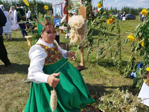 Фестиваль женского народного промысла «Бистә шәле» в Рыбной Слободе