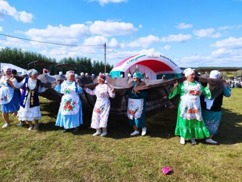 Фестиваль женского народного промысла «Бистә шәле» в Рыбной Слободе
