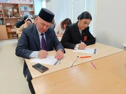 Балык Бистәсендә Тукайның 140 еллыгына диктант узды