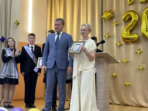 Торжественный «Последний звонок» в Рыбно-Слободской школе №2