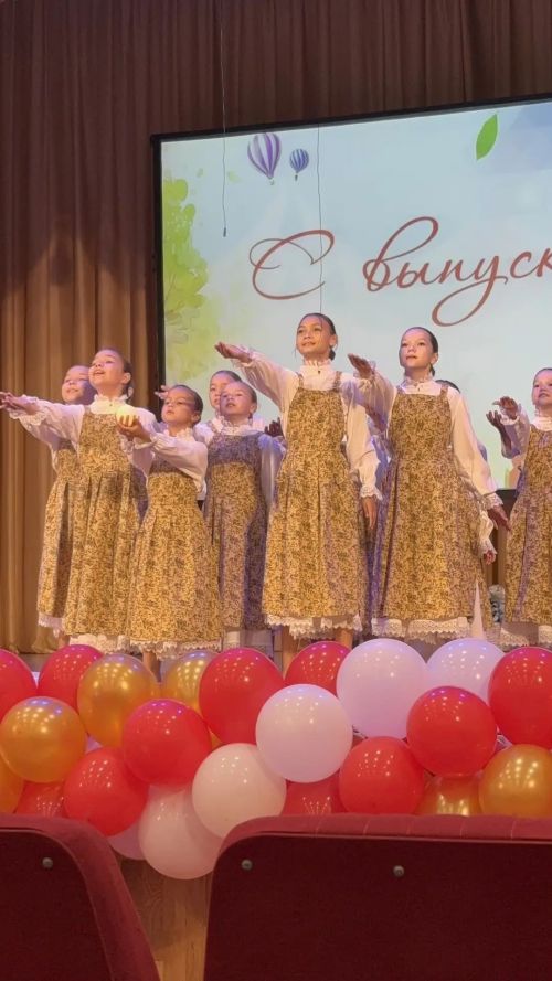 Выпускной вечер в Рыбно-Слободском районе: эмоции и надежды