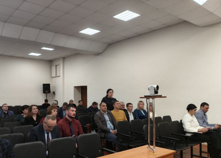 В Рыбно-Слободском районе обсудили актуальные вопросы