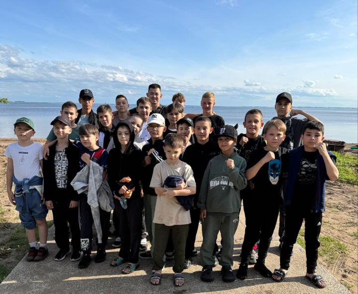 Чемпион мира по кикбоксингу Азамат Тайкешев:  «Каждый ребенок уникален. Наша задача увидеть и развивать их способности»