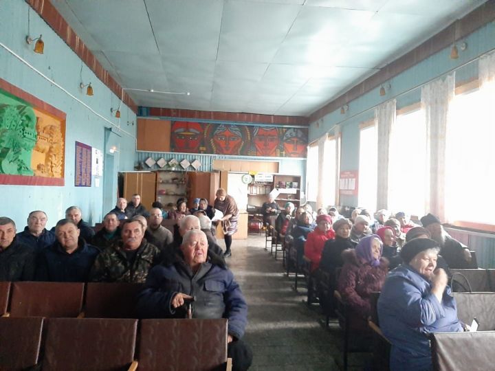 Балык Бистәсе  районы Анатыш авылы гражданнар җыенында ни хакта сөйләштеләр