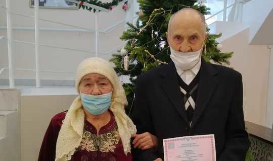 82-летняя невеста и 84-летний жених поженились в Нурлате