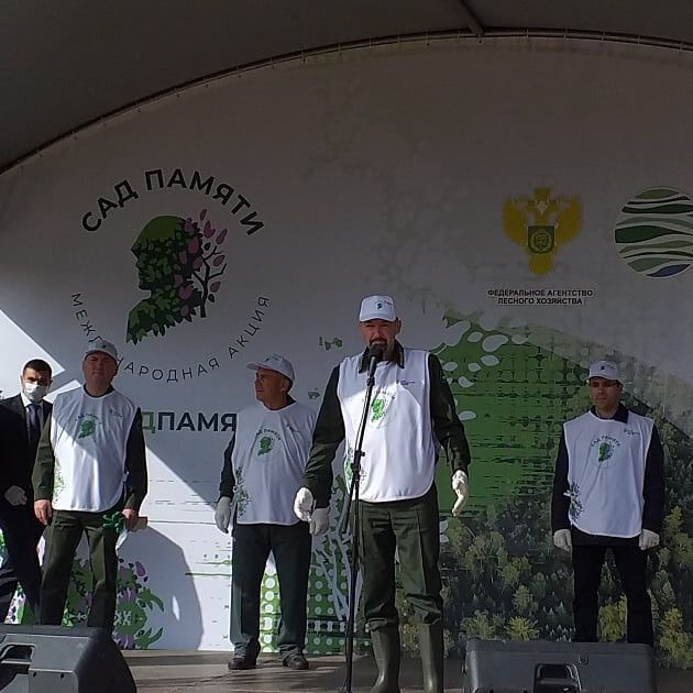 Сергей Аноприенко: « Идет акция «Сохраним лес», на которую откликнулись все регионы РФ»