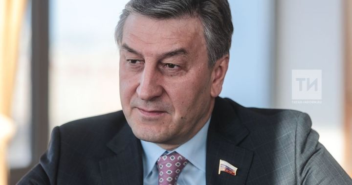 Фаррахов заявил, что праймериз «ЕР» поможет расставить приоритеты в работе депутатов